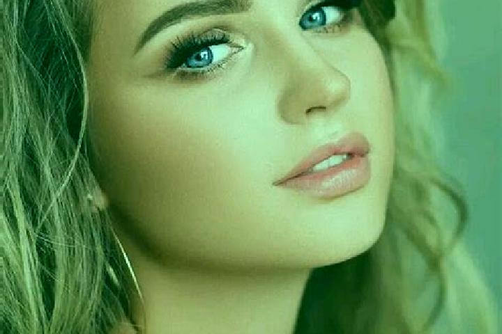 Addison, 34 — Escort in Humbeek, Belgium