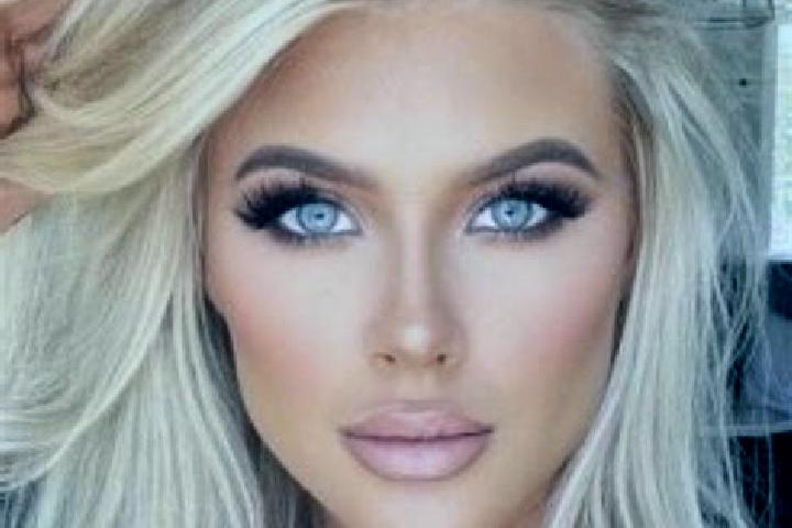 Ariana, 20, a black green-eyed asian companion based in Shibayama. Offering Massage, 69, Tantra. Available for incall and outcall, overnight bookings available.