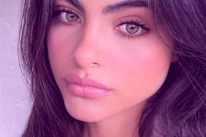 Aurora, 35, a black brown-eyed european companion based in Pauanui. Offering Domination, Tantra, Travel Companion, Erotic Massage. Available for incall and o...