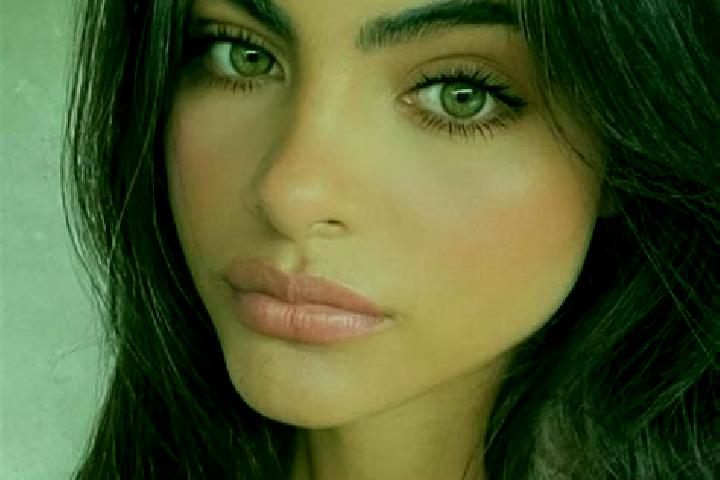 Chloe, 22, a black brown-eyed caucasian companion based in Jeminay. Offering BDSM, Duos, CIM. Available for incall and outcall, overnight bookings available.