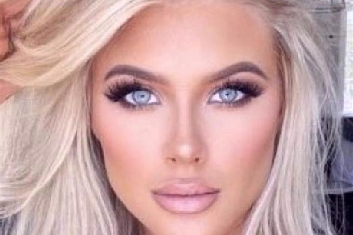 Eleanor, 36, a platinum blonde brown-eyed ebony companion based in Gifflenga. Offering Girlfriend Experience, Fetish, Party Girl, Couples, Domination. Availa...