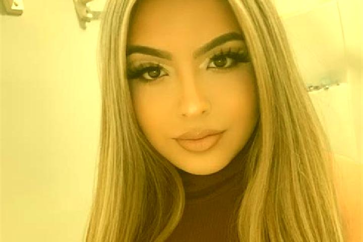 Ella, 36 — Escort in Zeulenroda-Triebes, Germany