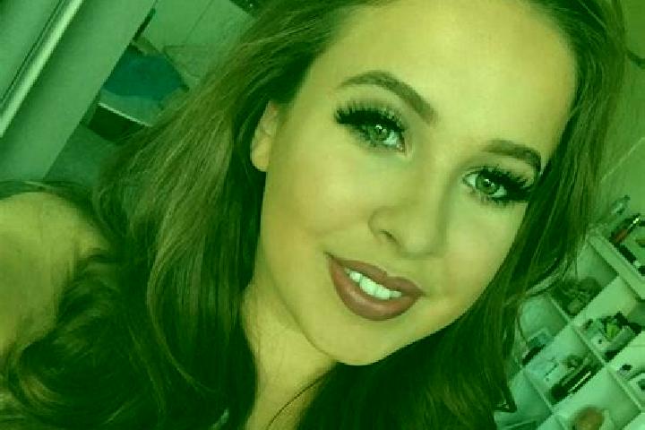 Emma, 25, a blonde green-eyed european companion based in Humboldt. Offering Domination, A-Level, 69. Available for incall and outcall, day and evening dates.