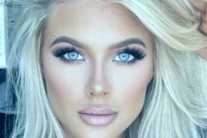 Harper, 28, a auburn grey-eyed european companion based in Anghelesti. Offering Tantra, OWO, Girlfriend Experience, Prostate Massage, Domination. Available f...