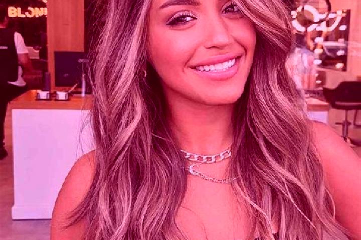 Iris, 21 — Escort in Le Sourn, France