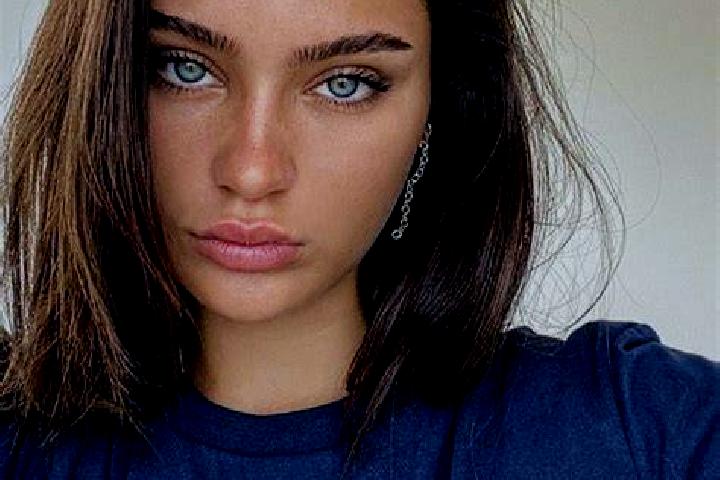 Lily, 22, a dark blonde brown-eyed ebony companion based in Prutz. Offering Tantra, Prostate Massage, Dinner Date, A-Level. Available for incall and outcall,...