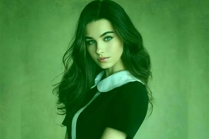 Luna, 23, a chestnut grey-eyed mediterranean companion based in Hodac. Offering 69, Deep French Kissing. Available for incall and outcall, overnight bookings...