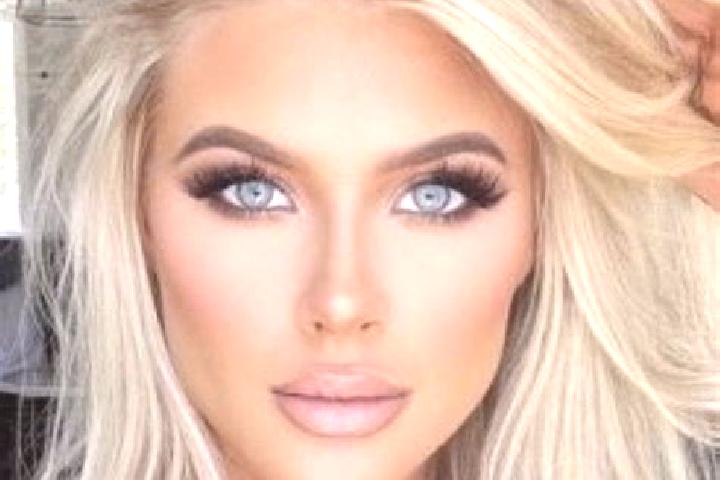 Madison, 23, a platinum blonde dark-eyed ebony companion based in Coroteni. Offering Deep French Kissing, OWO, Massage, Duos. Available for incall and outcal...