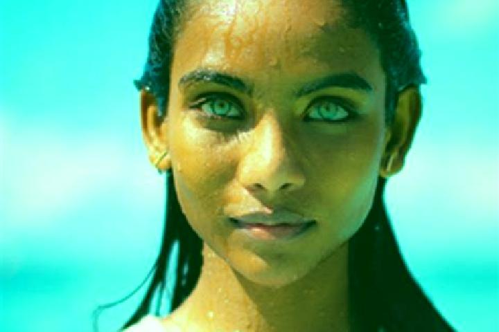 Maya, 27, a blonde brown-eyed caucasian companion based in Kainan. Offering Massage, 69, A-Level. Available for incall and outcall, day and evening dates.
