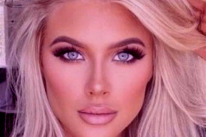Mia, 33, a blonde grey-eyed slavic companion based in Sanem. Offering Duos, Fetish, Deep French Kissing, Striptease. Available for incall and outcall, day an...