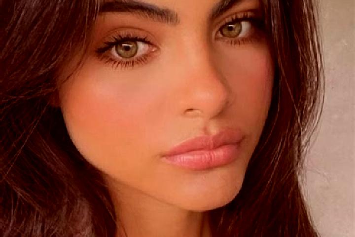 Mila, 21, a blonde dark-eyed latina companion based in Sao Mateus. Offering 69, Deep French Kissing, Dinner Date, GFE, Fetish. Available for incall and outca...