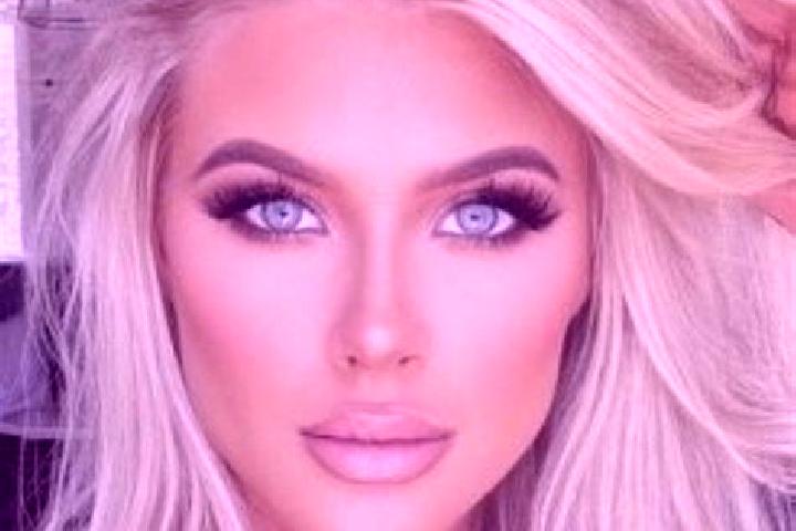 Penelope, 21, a dark blonde dark-eyed indian companion based in Zbuzany. Offering CIM, GFE, Girlfriend Experience, OWO. Available for incall and outcall, ove...