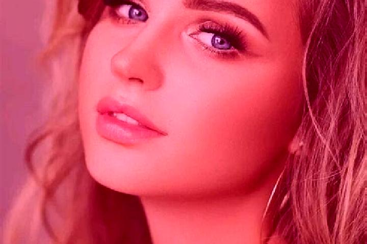 Ruby, 29, a red dark-eyed slavic companion based in Medar. Offering Girlfriend Experience, Deep French Kissing, BDSM, Travel Companion. Available for incall ...