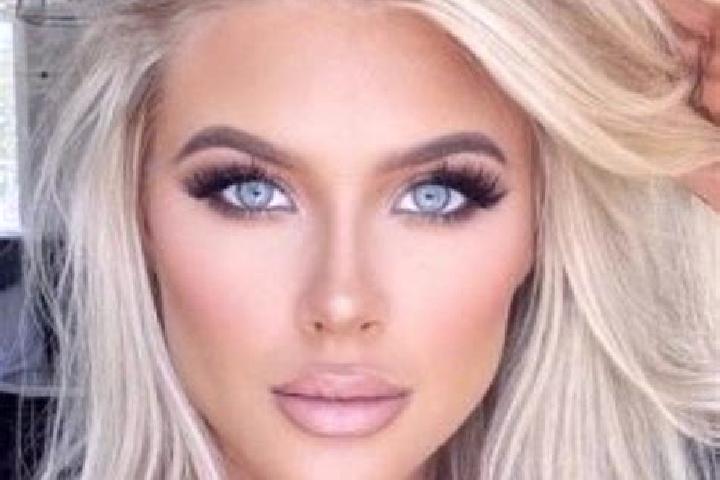Sadie, 31, a brunette blue-eyed slavic companion based in Staudernheim. Offering Overnight, Prostate Massage. Available for incall and outcall, overnight boo...