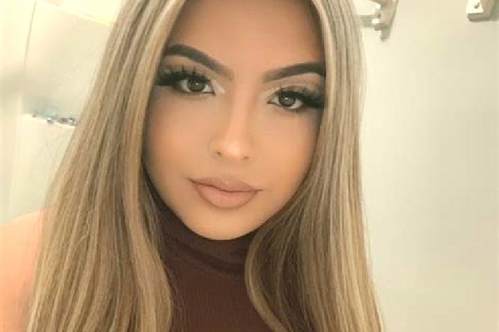 Sage, 25, a brunette grey-eyed ebony companion based in Ludersburg. Offering Couples, Roleplay, Overnight. Available for incall and outcall, overnight bookin...