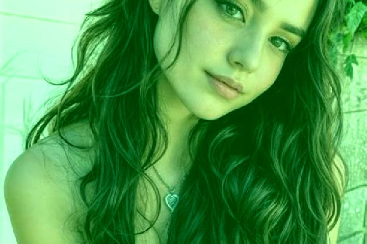 Scarlett, 22, a platinum blonde hazel-eyed caribbean companion based in Selci. Offering CIM, Duos, BDSM, OWO. Available for incall and outcall, day and eveni...
