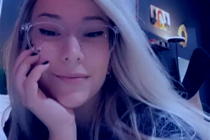 Sophia, 38, a platinum blonde brown-eyed caribbean companion based in Yonghan. Offering BDSM, Massage, Tantra. Available for incall and outcall, day and even...
