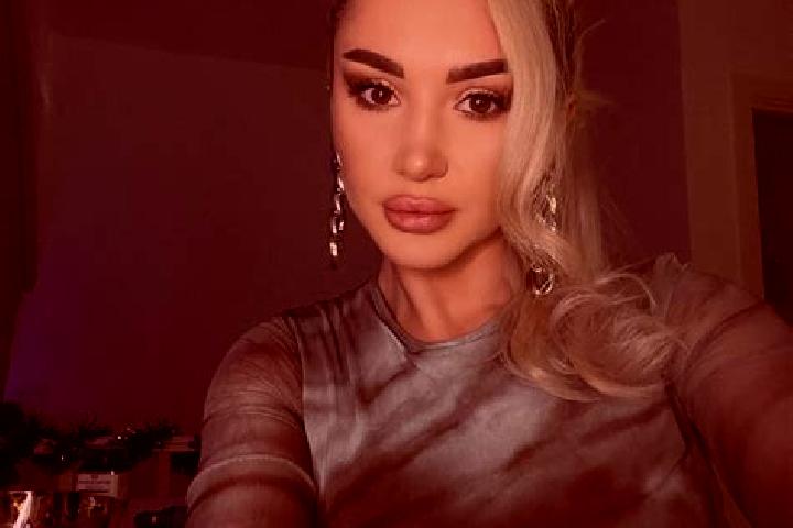 Victoria, 36, a blonde hazel-eyed ebony companion based in Geta. Offering OWO, Domination, Fetish, Couples. Available for incall and outcall, overnight booki...