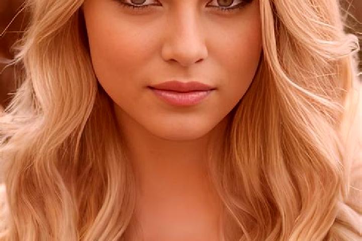 Violet, 27, a chestnut amber-eyed latina companion based in Teugn. Offering Erotic Massage, Travel Companion, Prostate Massage. Available for incall and outc...