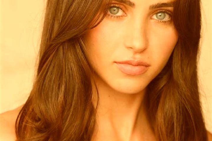 Willow, 22, a red green-eyed slavic companion based in Sensuntepeque. Offering OWO, Prostate Massage, Couples, Roleplay. Available for incall and outcall, da...