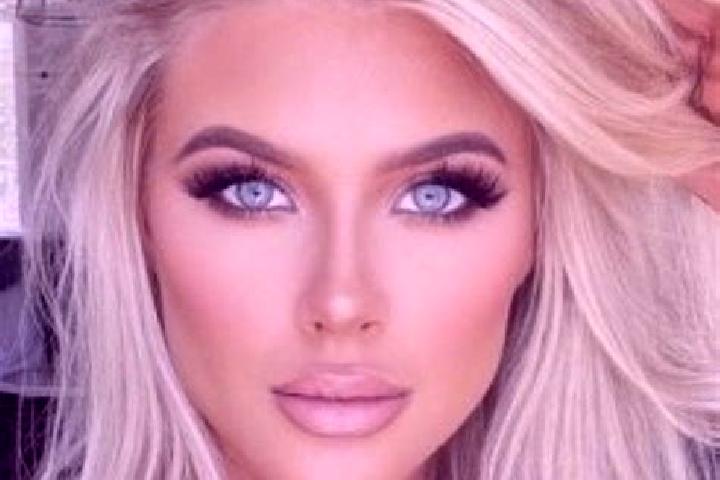 Zoey, 26, a red amber-eyed mediterranean companion based in Chernitsk. Offering Travel Companion, Prostate Massage, Fetish, Tantra, Party Girl. Available for...