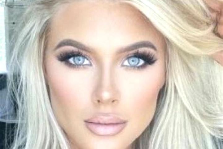 Zoey, 38, a platinum blonde blue-eyed latina companion based in Chainpur. Offering Duos, OWO, Massage, BDSM. Available for incall and outcall, overnight book...